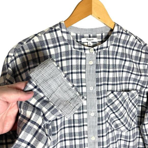 MADEWELL Women’s Messenger Long Sleeved Plaid Collarless Shirt large - Picture 3 of 4